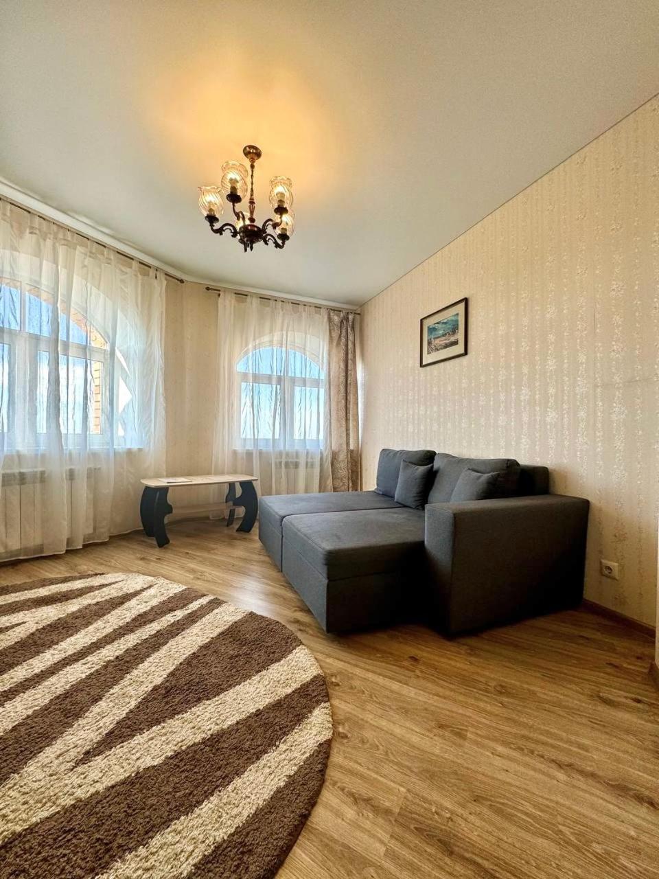 Apartpoltava Новий Будинок, В Самому Центрі 2-Окремі Кімнати, Панорамний Балкон Poltava Exterior foto